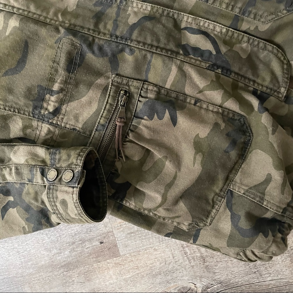 Cozy customizable Express jacket - Picture 4 of 8